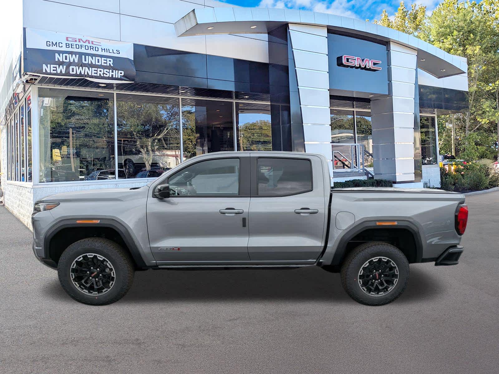 2026 GMC Canyon AT4 - Photo 6