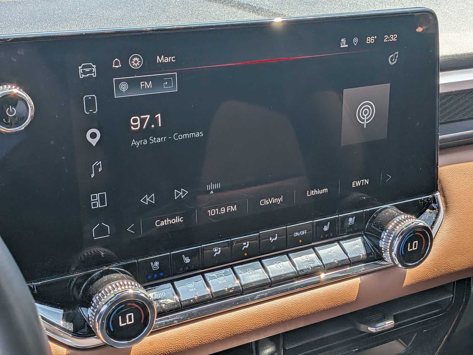 2023 GMC Canyon 4WD AT4