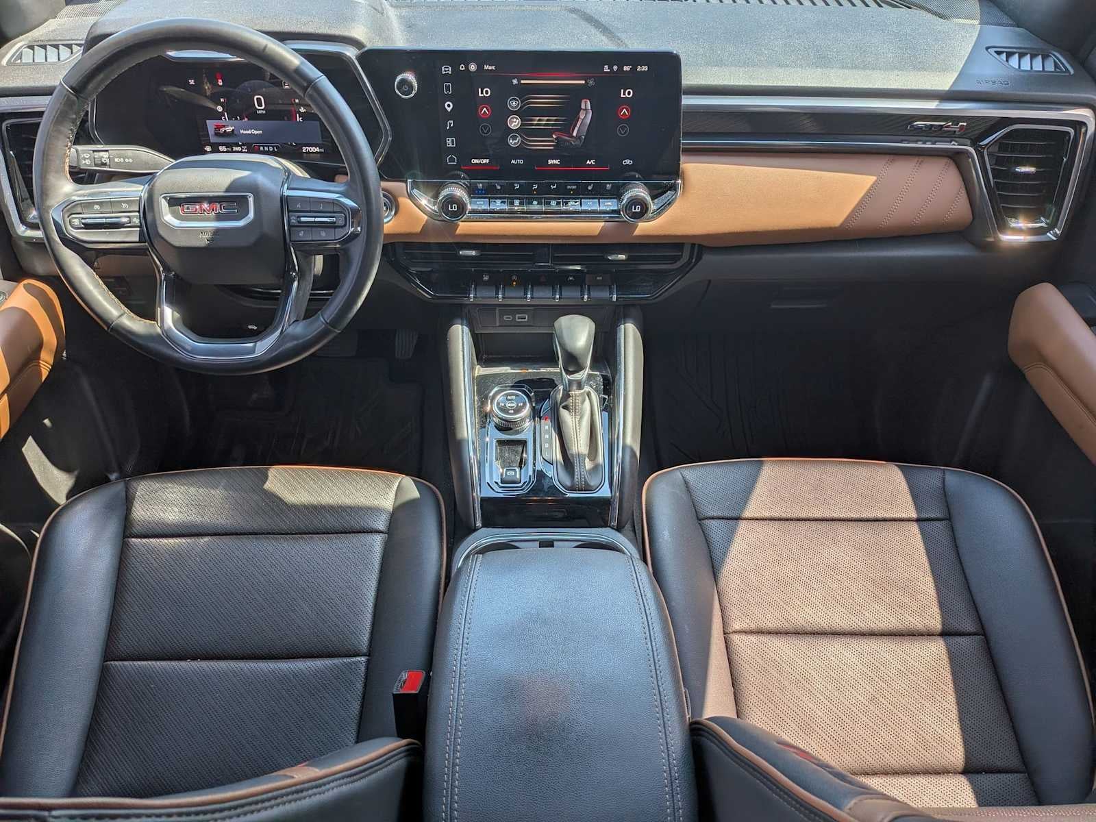 2023 GMC Canyon 4WD AT4