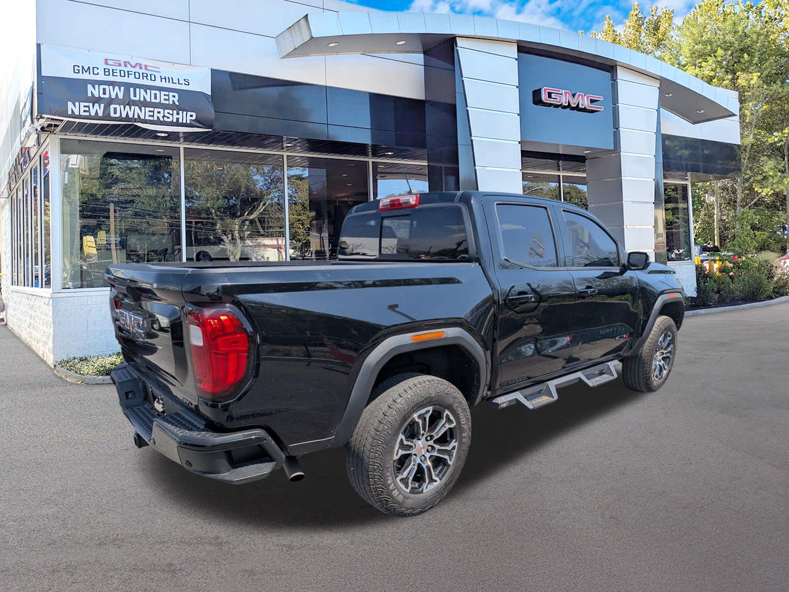 2023 GMC Canyon 4WD AT4