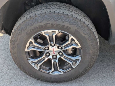 2023 GMC Canyon 4WD AT4