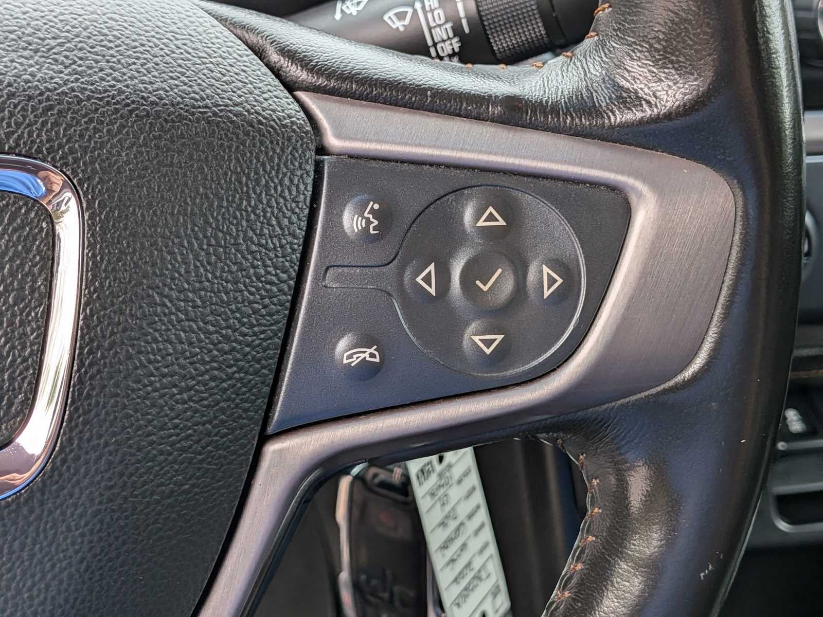 2022 GMC Canyon 4WD AT4 w/Leather