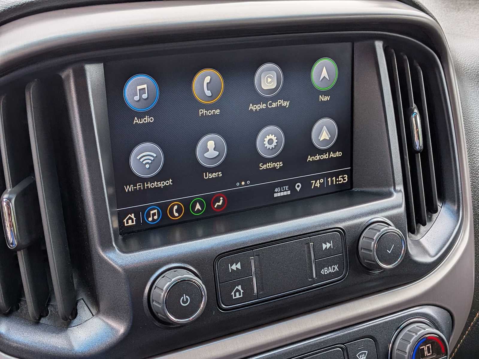 2022 GMC Canyon 4WD AT4 w/Leather