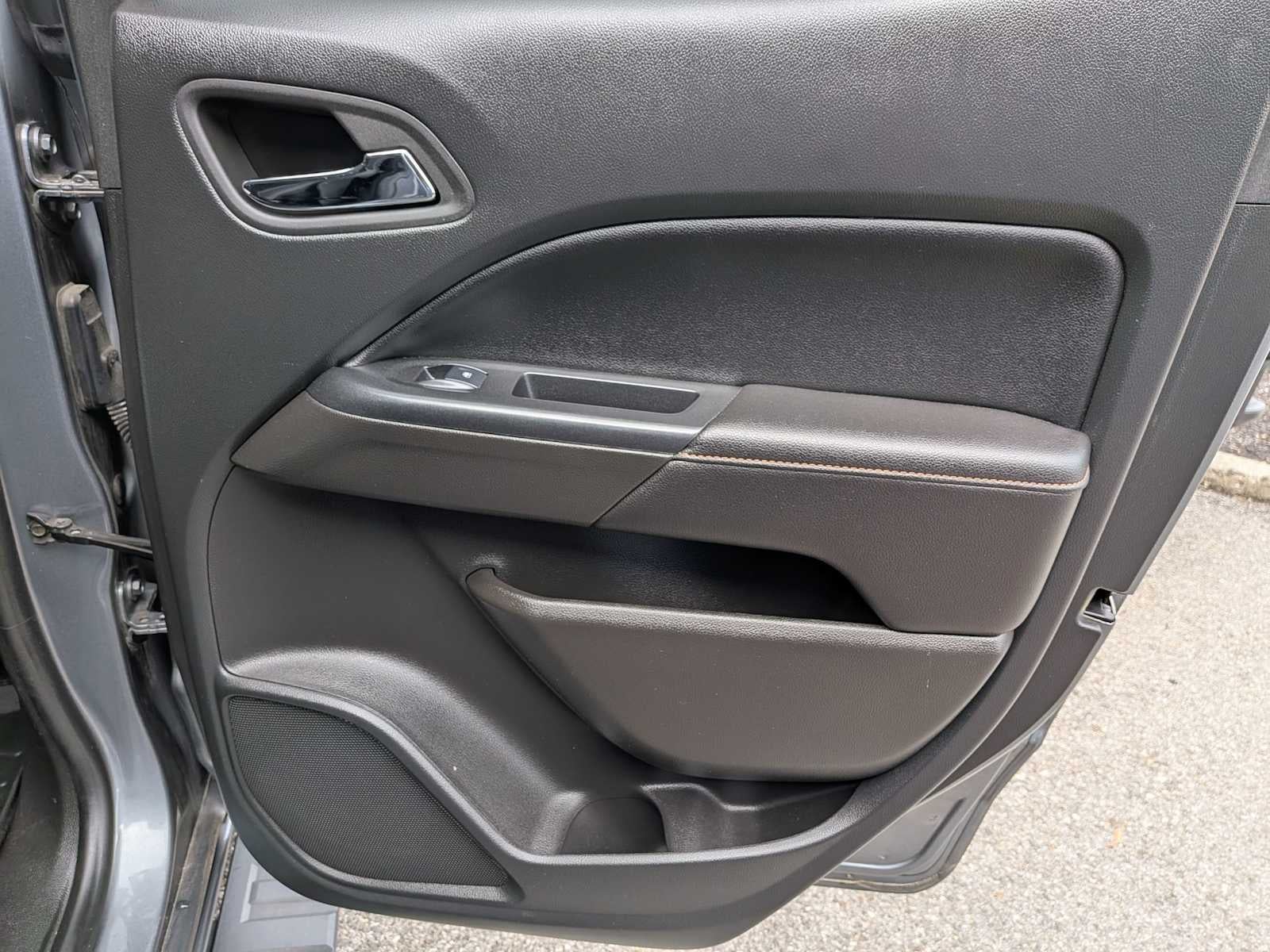 2022 GMC Canyon 4WD AT4 w/Leather