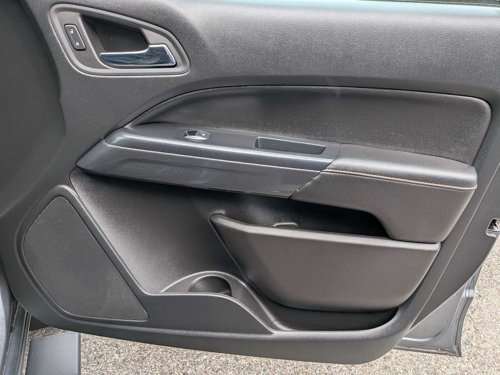 2022 GMC Canyon 4WD AT4 w/Leather