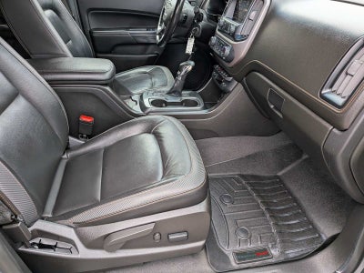 2022 GMC Canyon 4WD AT4 w/Leather