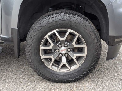 2022 GMC Canyon 4WD AT4 w/Leather