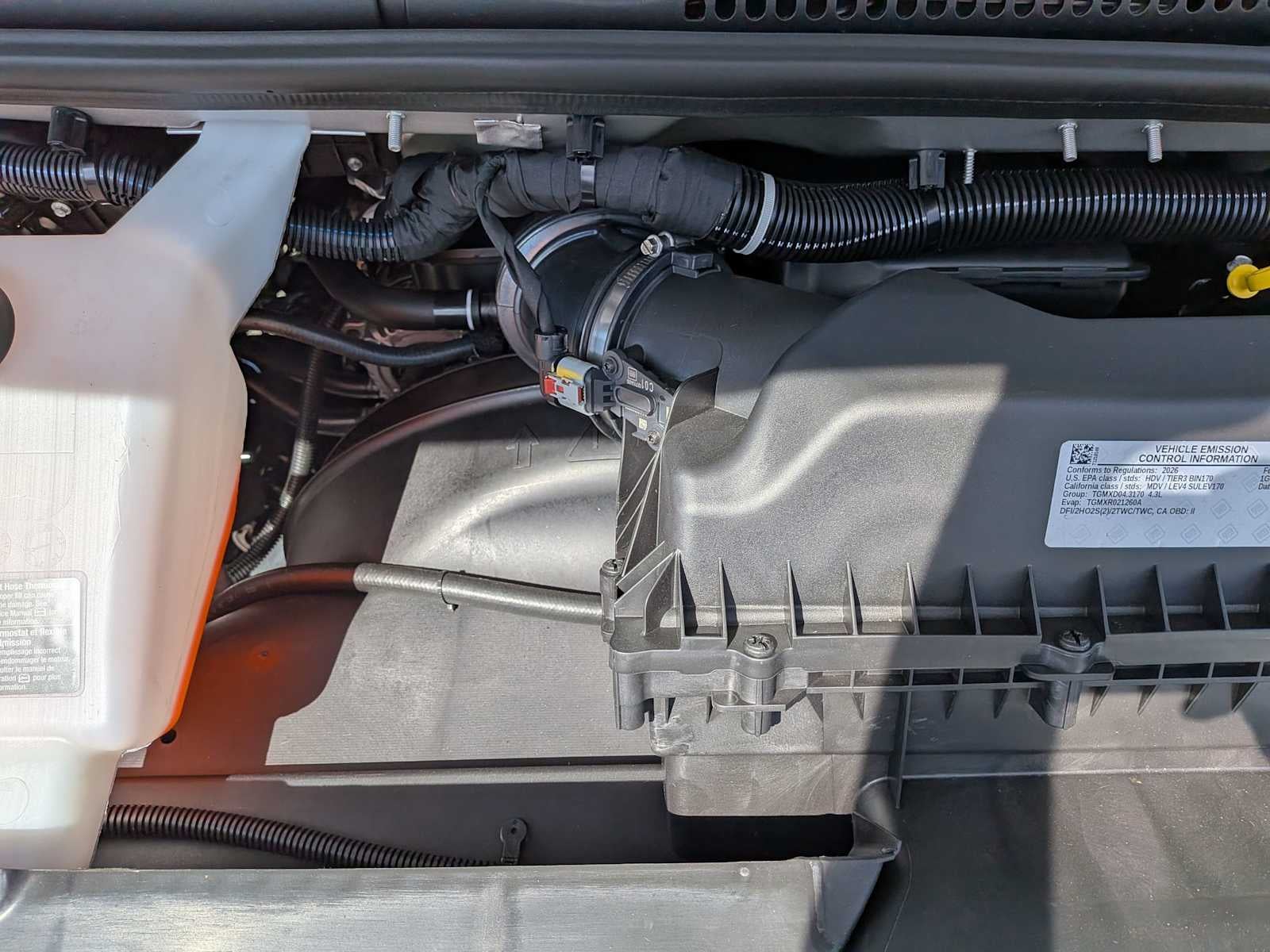 2026 GMC Savana Cargo Van RWD 2500 135"