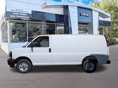 2025 GMC Savana Cargo Van RWD 2500 135"
