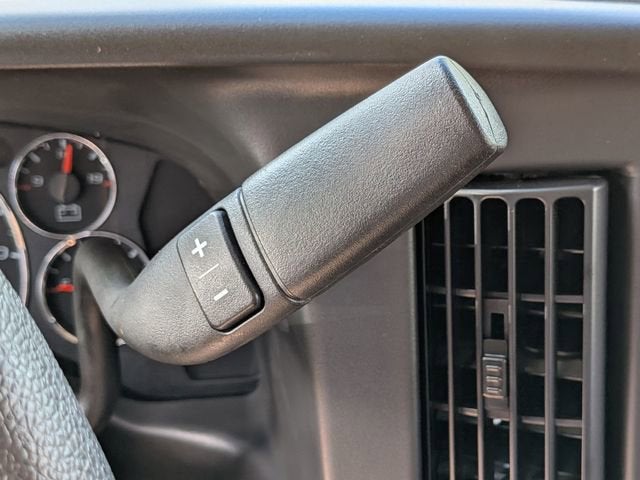 2025 GMC Savana Cargo Van RWD 2500 135"