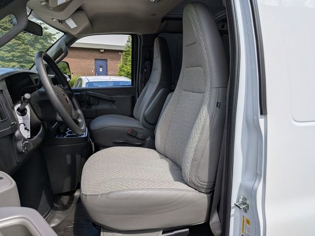 2025 GMC Savana Cargo Van RWD 2500 135"