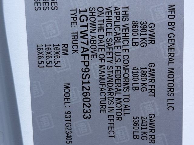 2025 GMC Savana Cargo Van RWD 2500 135"