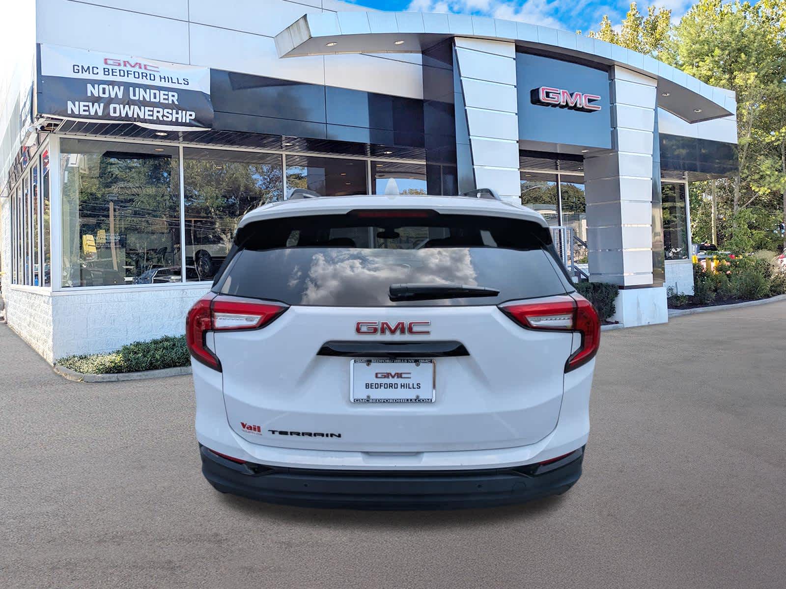 2023 GMC Terrain SLE