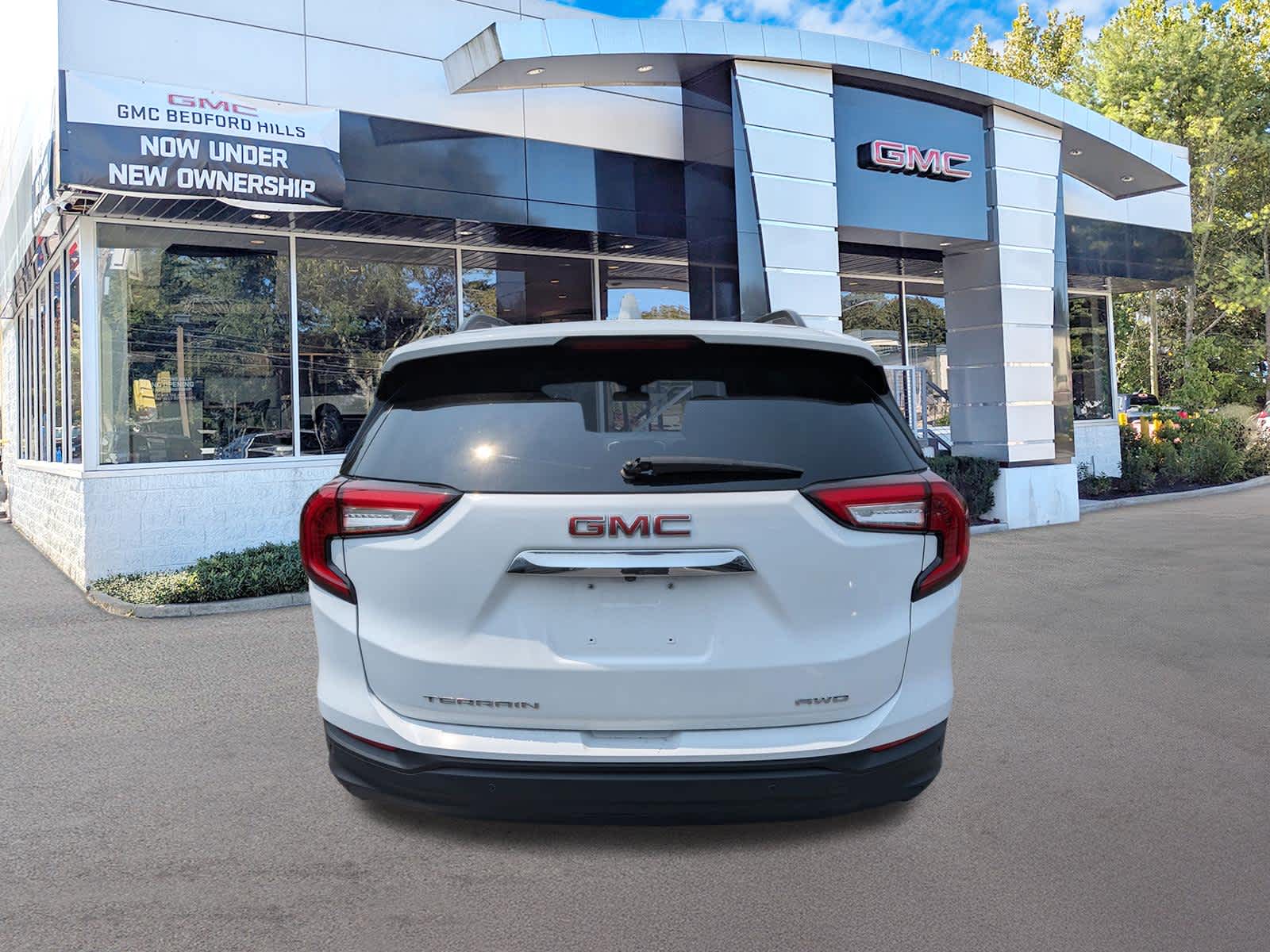 2023 GMC Terrain SLE