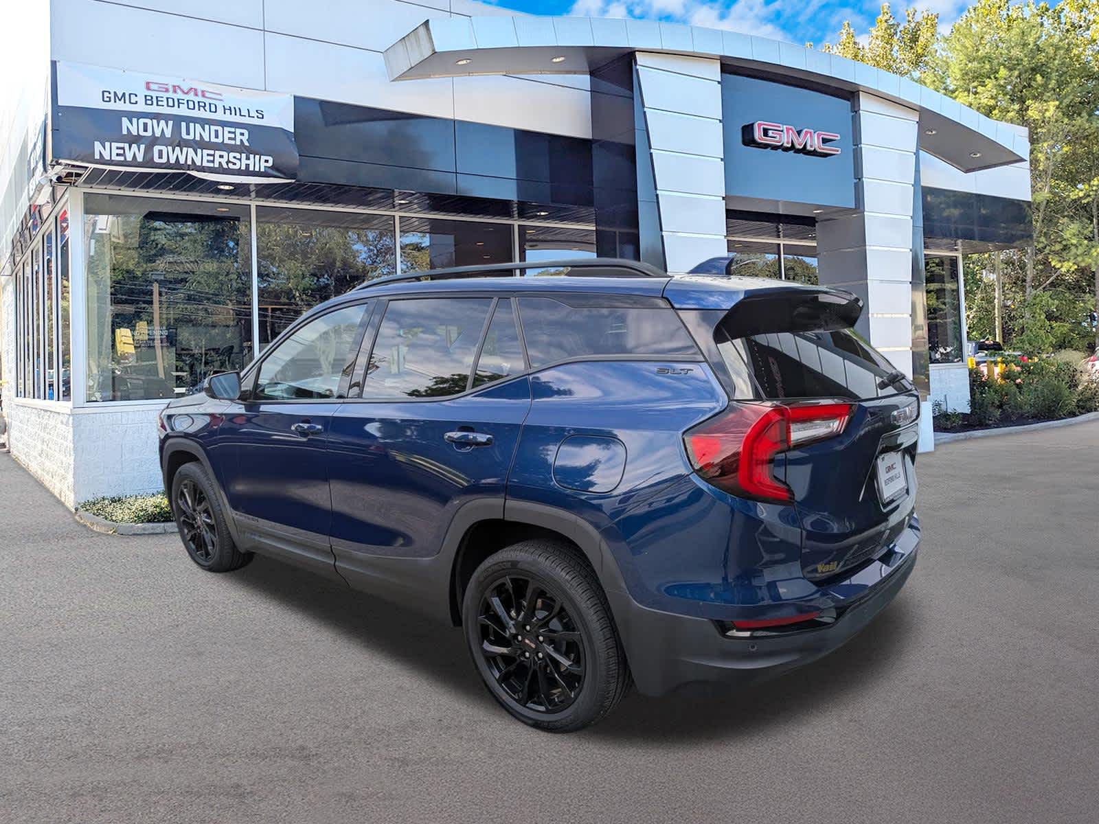 2023 GMC Terrain SLT