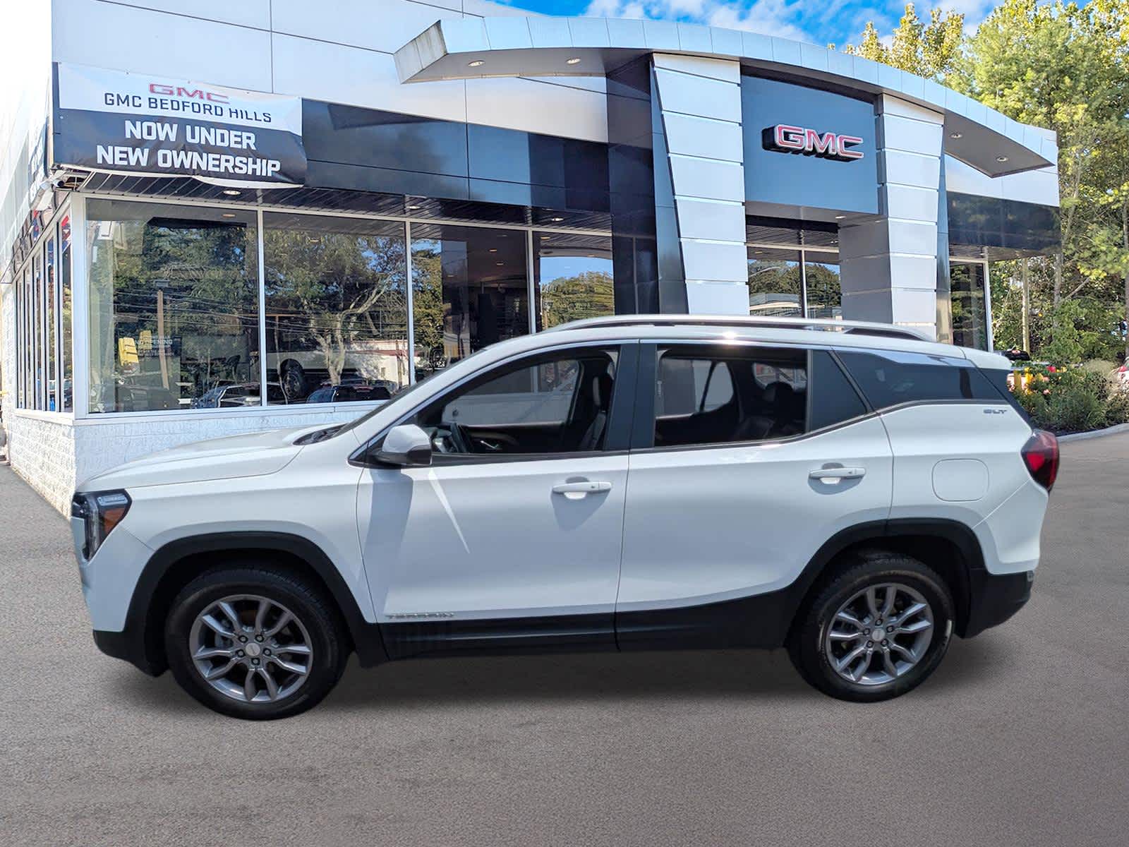 2023 GMC Terrain SLT