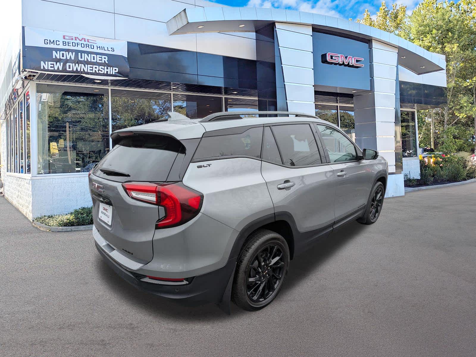 2023 GMC Terrain SLT