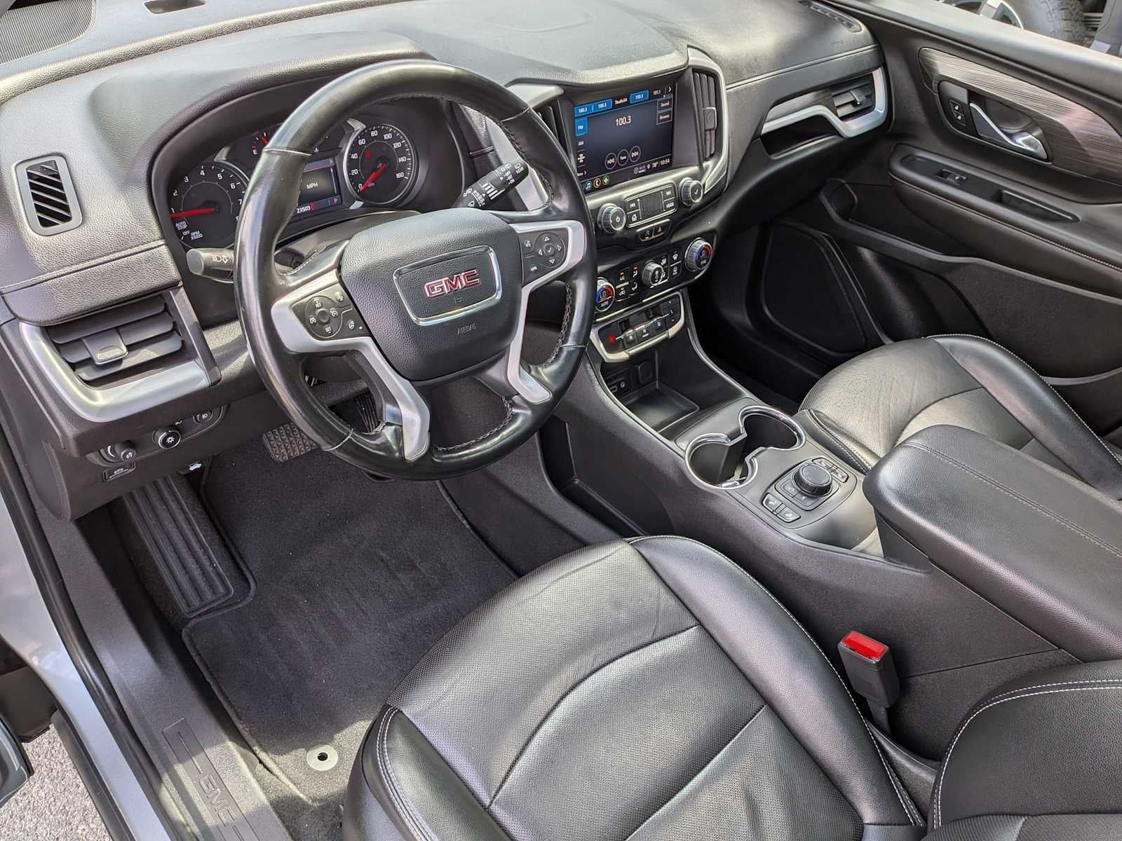 2023 GMC Terrain SLT