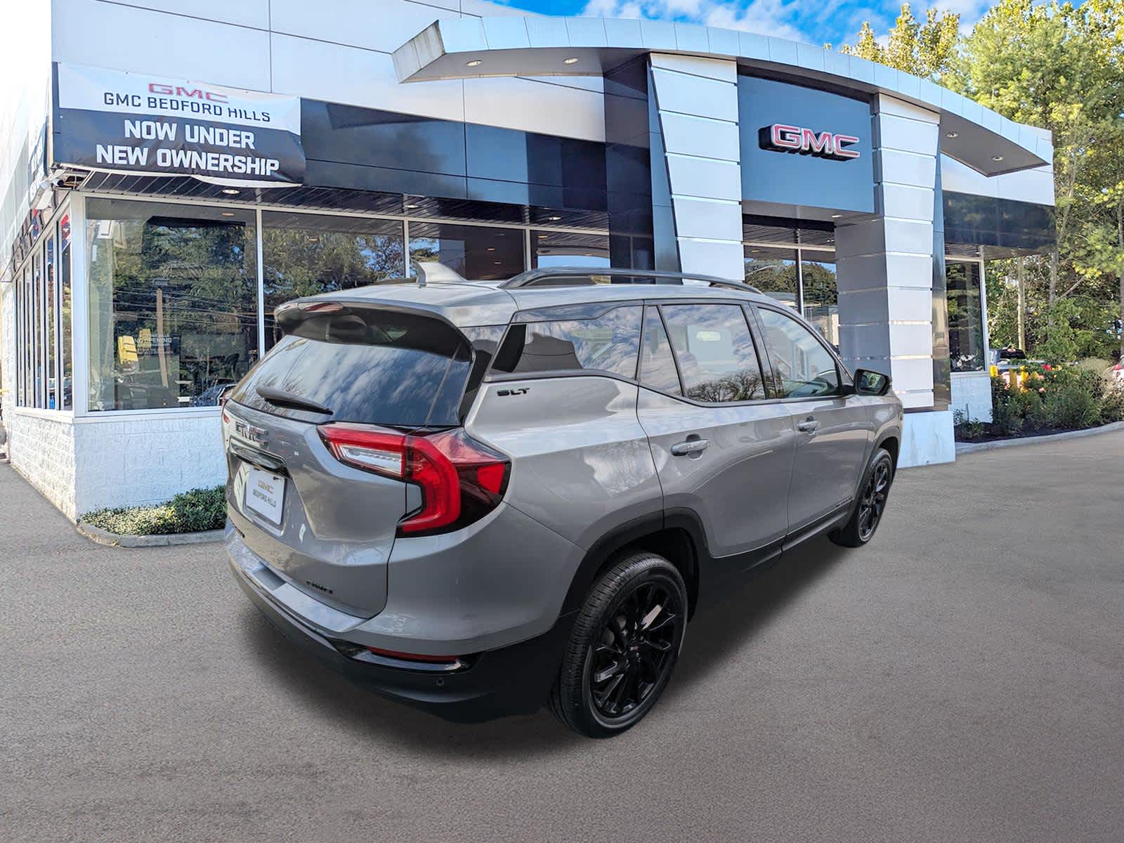 2023 GMC Terrain SLT