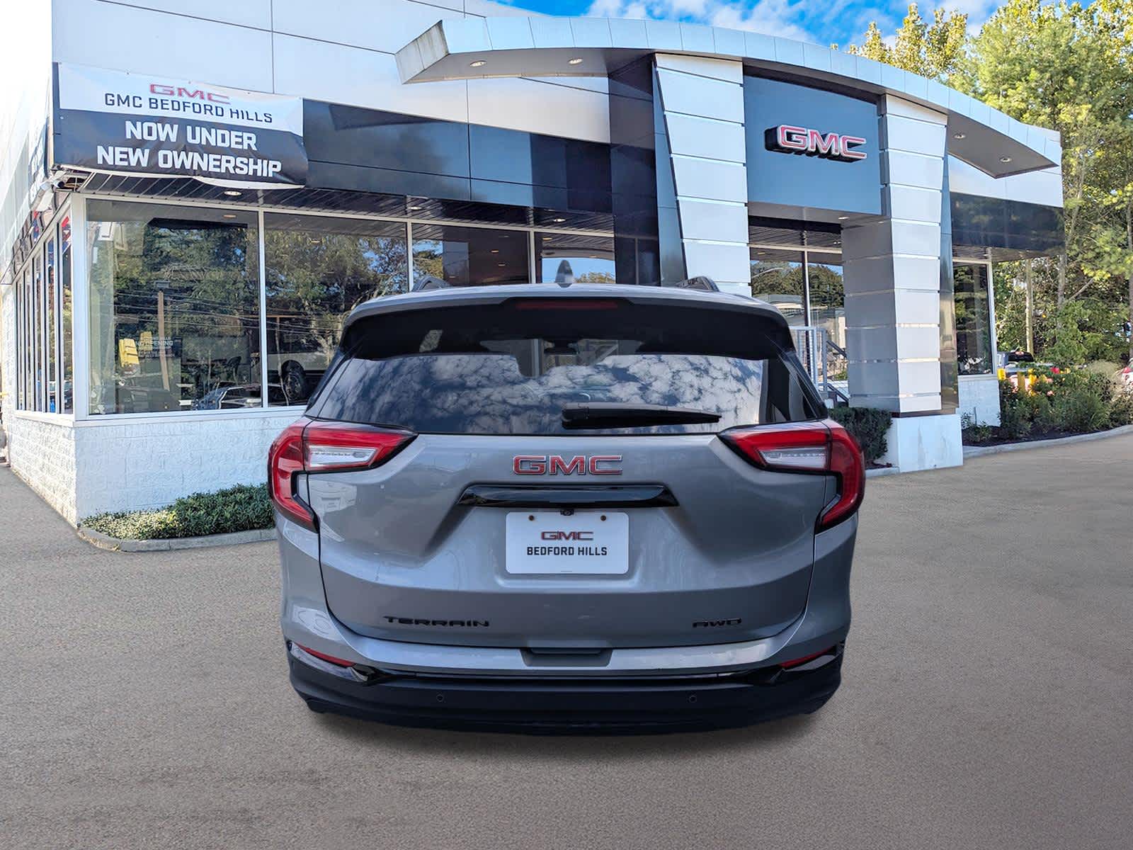 2023 GMC Terrain SLT