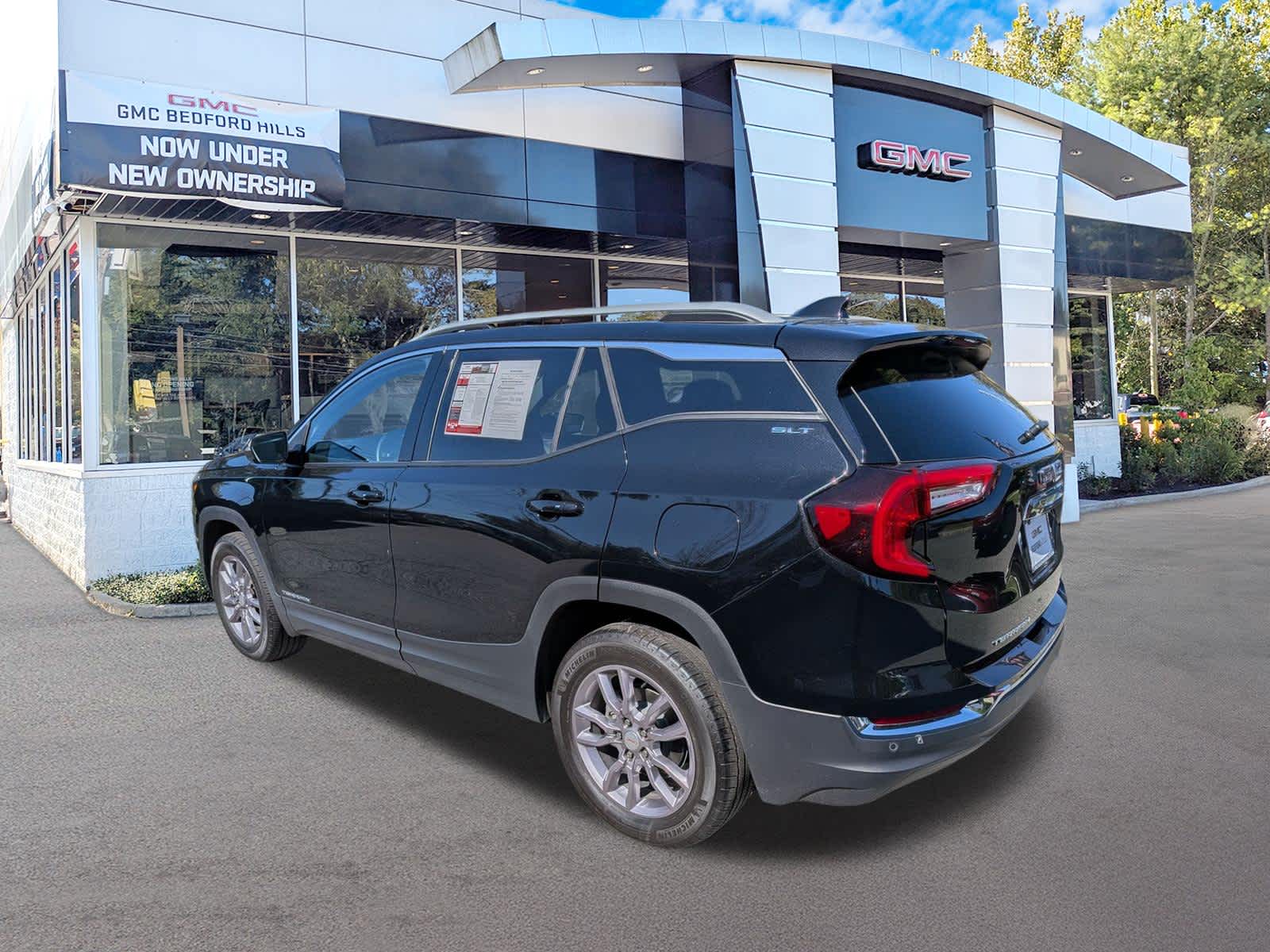2023 GMC Terrain SLT