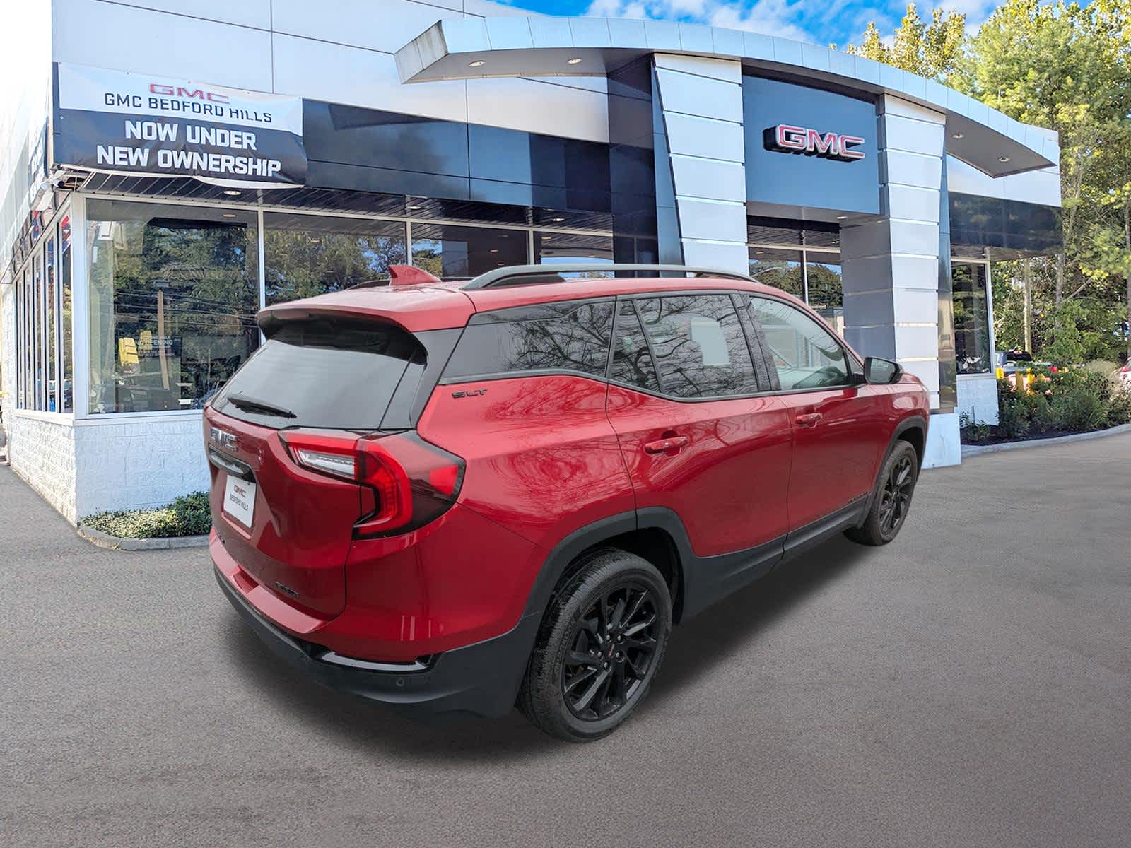 2023 GMC Terrain SLT