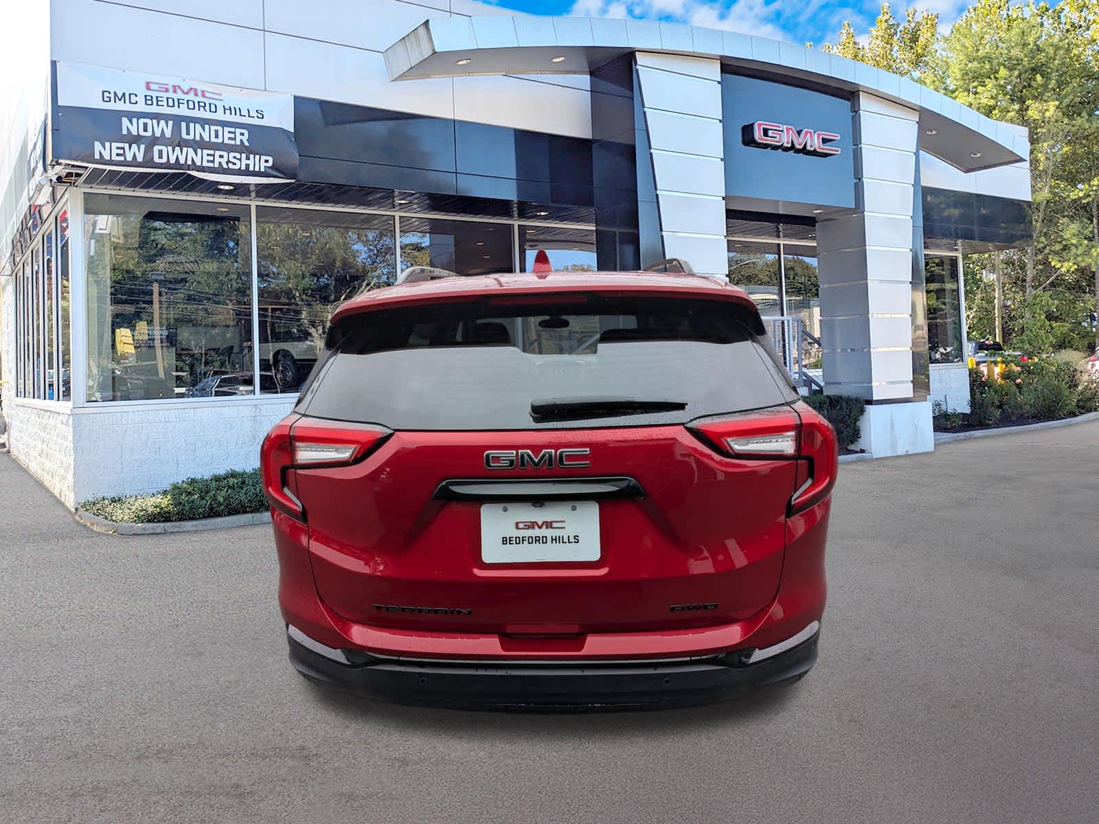 2023 GMC Terrain SLT