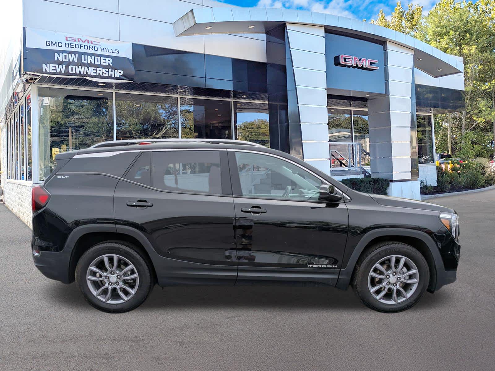 2022 GMC Terrain SLT