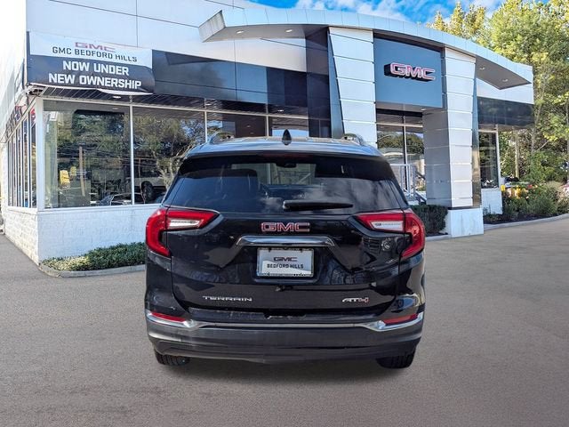 2023 GMC Terrain AT4