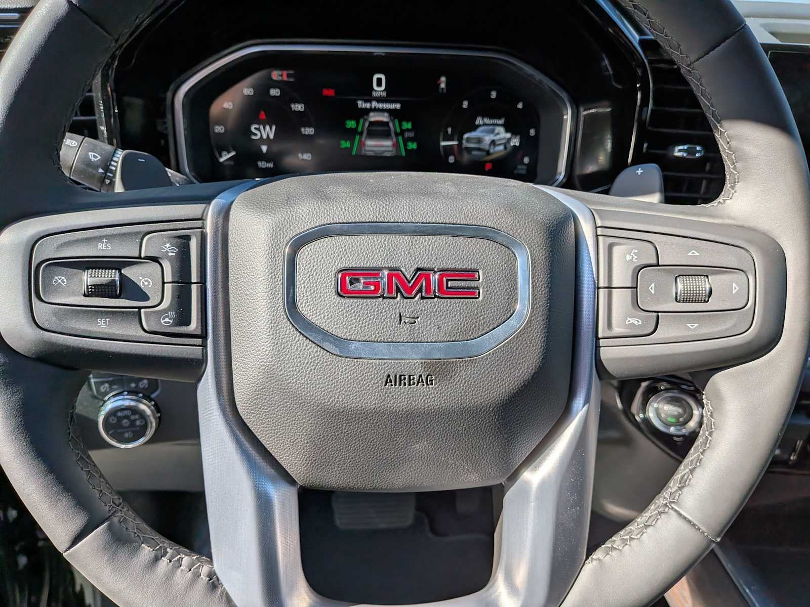 2026 GMC Sierra 1500 SLT - Photo 15