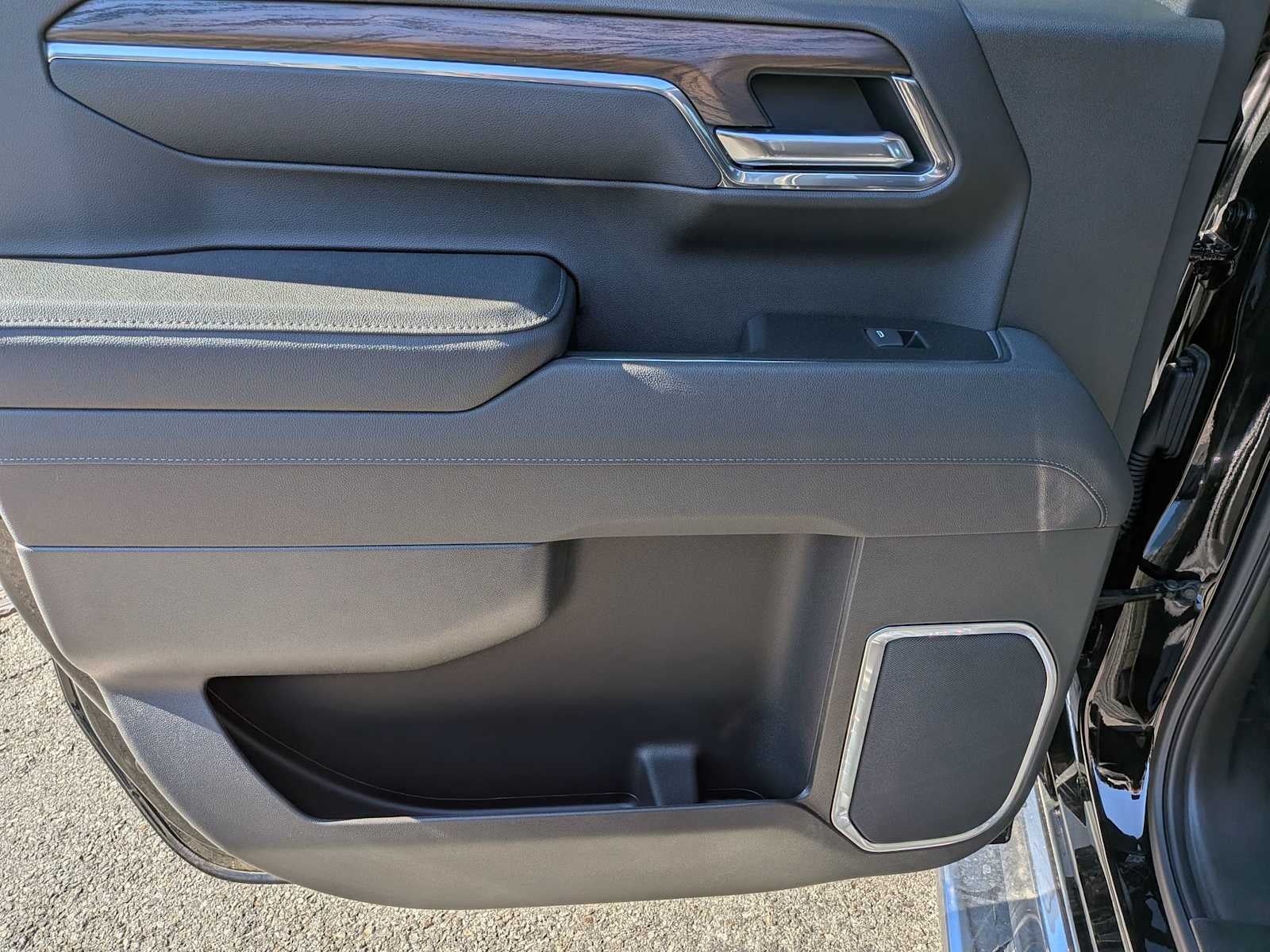 2026 GMC Sierra 1500 SLT - Photo 29