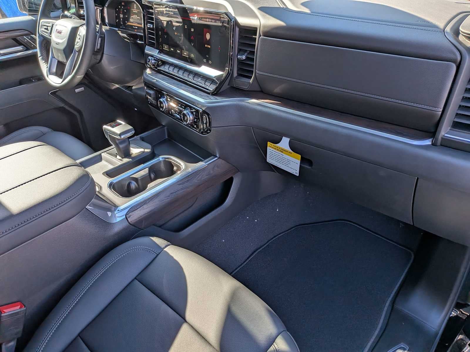 2026 GMC Sierra 1500 SLT - Photo 36